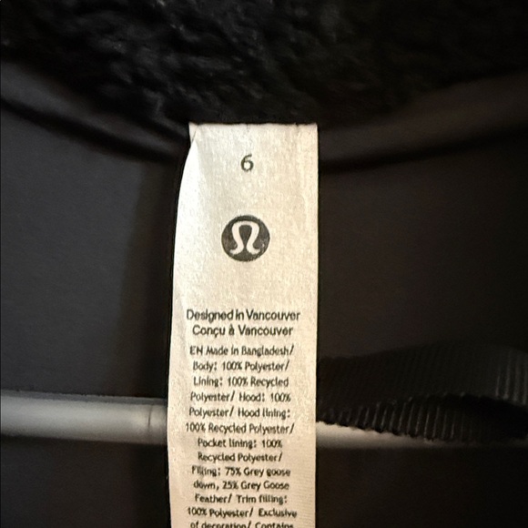 Lululemon women’s Wunder Puff Cropped Jacket
*Textured Fleece - Picture 10 of 10